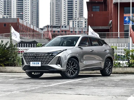 Changan Automobile CS35plus Fuel Powered Electric Vehicle 1.4t Version SUV Used Car